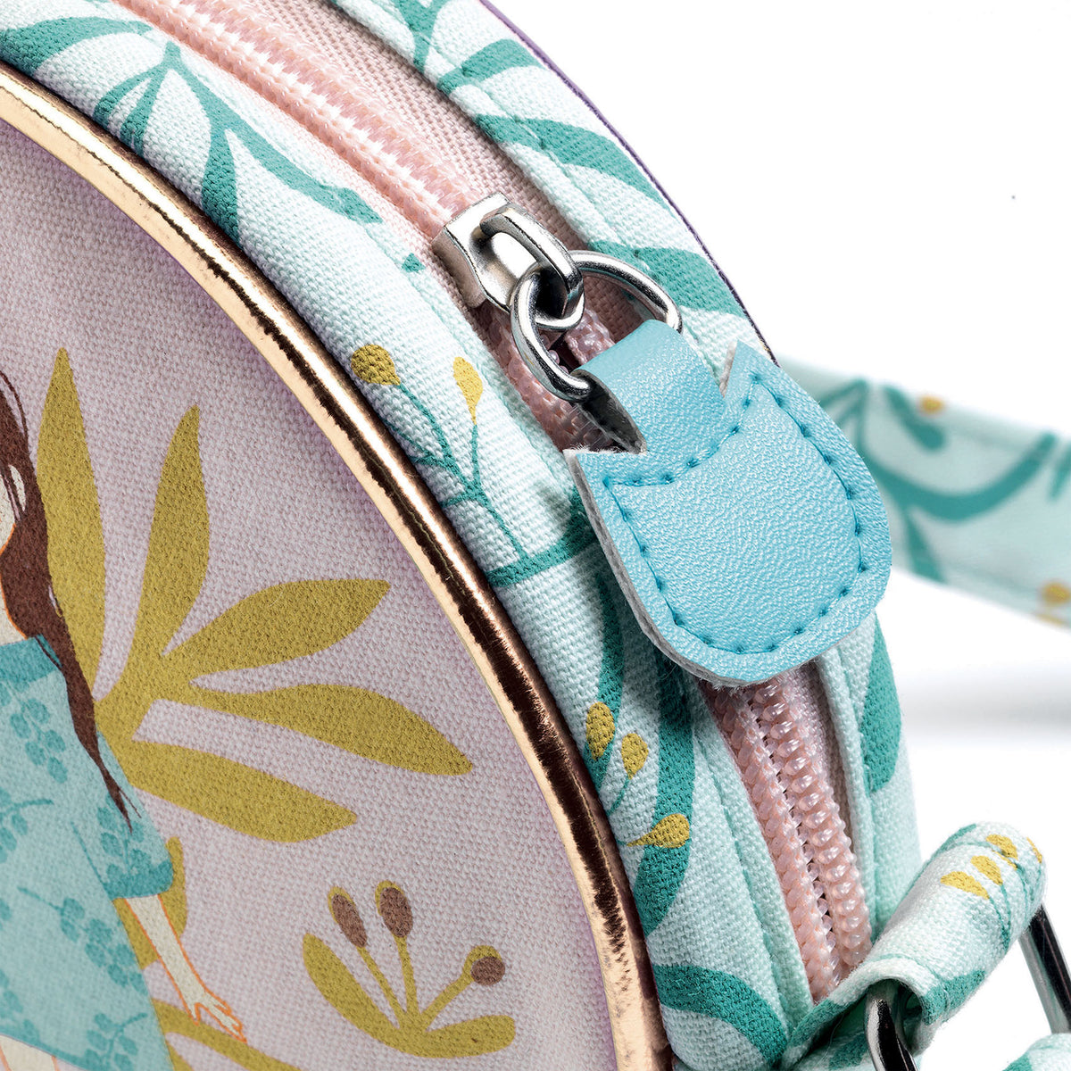 Sehr elegante kleine Handtasche, mit feinen Motiven bedruckt.