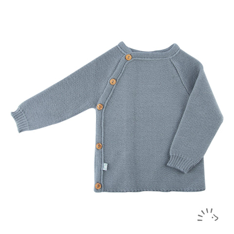 Das Wickelhemd aus weicher kbT Wolle ist ein besonders beliebtes und praktisches Teil. grau