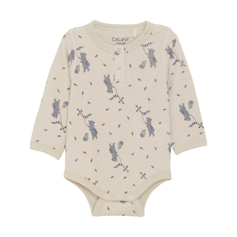 Der Body hat an der linken Schulter und im Schritt Druckknöpfe. Merinowolle passt sich an die Temperatur an, man kann den Body perfekt das ganze Jahr tragen. Ein tolles Babygeschenk.