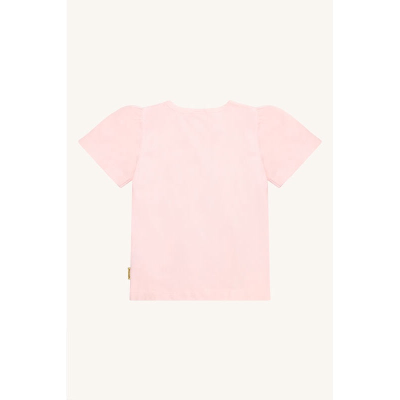 Rückansicht des Kinder-T-Shirts mit Raffungen an den Schultern