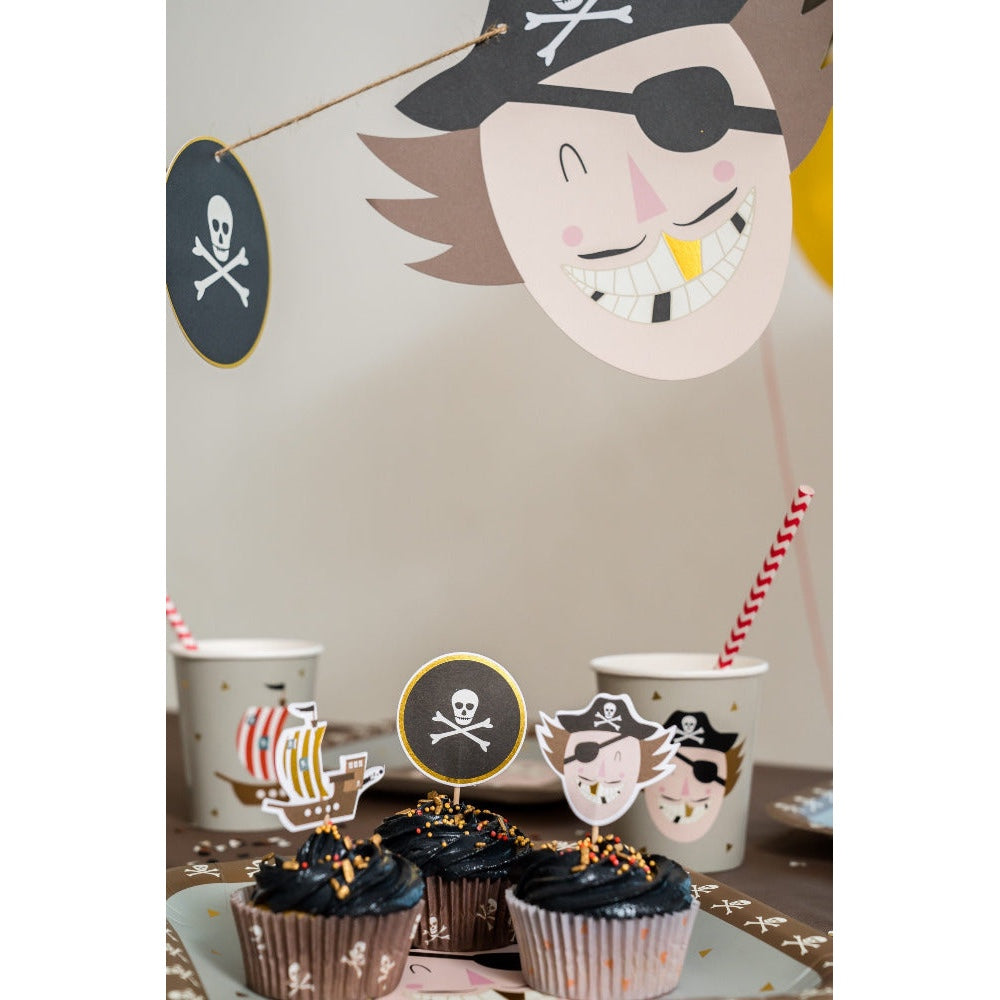 Ava & Yves Muffin-Set PIRAT. Cooles Cupcake Set mit Piraten-Motiven für den Kindergeburtstag!