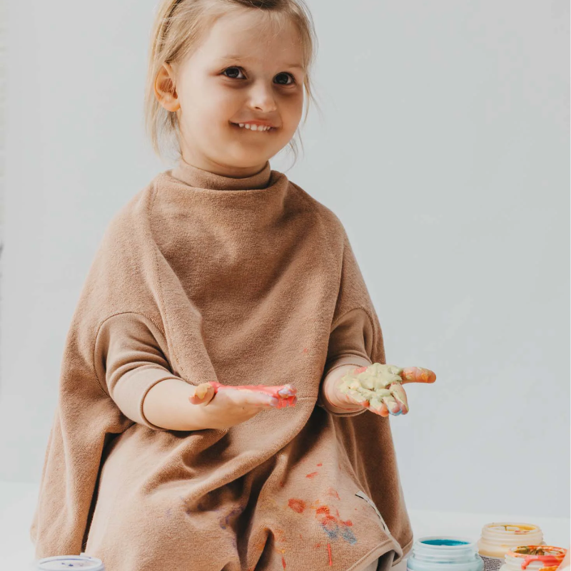 Lätzchen mit Ärmeln "BOO" | Little Casimir