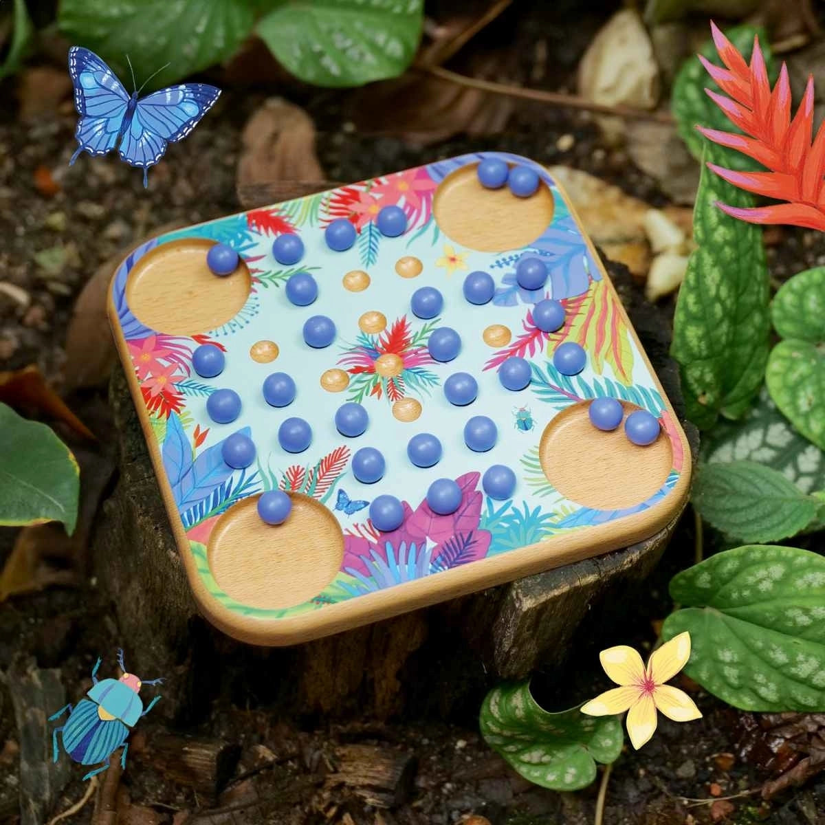 Solitaire von Djeco Sologic: Ein Klassiker zum Alleinspielen

Das traditionelle Holzspiel Solitaire von Djeco Sologic begeistert mit einer einfachen, aber kniffligen Herausforderung: Am Ende des Spiels soll nur noch ein einziges Kügelchen auf dem Brett übrig bleiben.