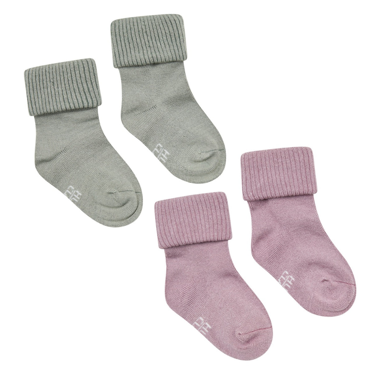 Die Socken bestehen aus einer sehr weichen Bambusviskose. Diese kratzt nicht und ist somit auch für empfindliche Haut geeignet. Sie haben ein sehr breites Bündchen, daher verrutscht sie Socke nicht ständig. Ein tolles Geschenk und ideal für den Zwiebellook in jeder Jahreszeit
