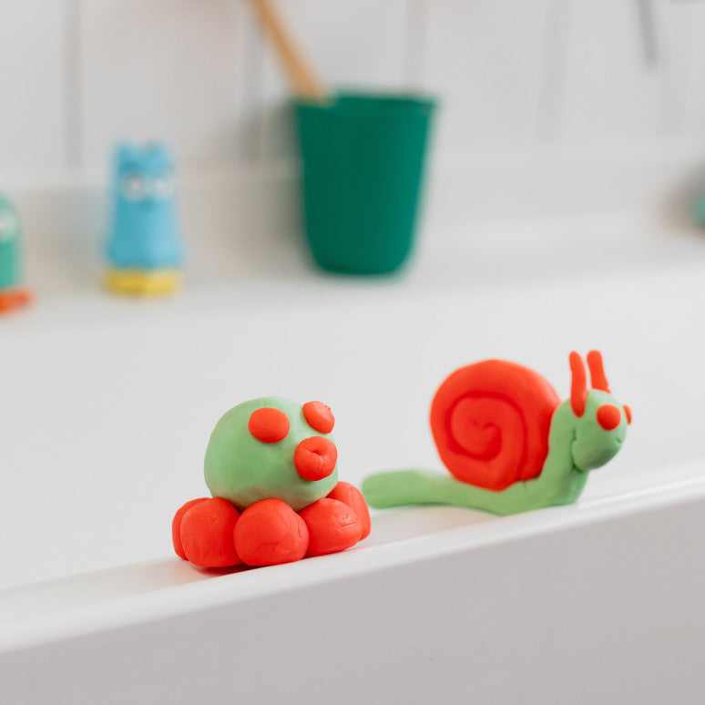Kinderkram-green--and-red-bath-shower-dough-set