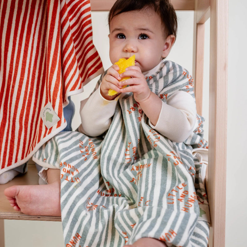 Lätzchen mit Ärmeln "BOO" | Little Casimir