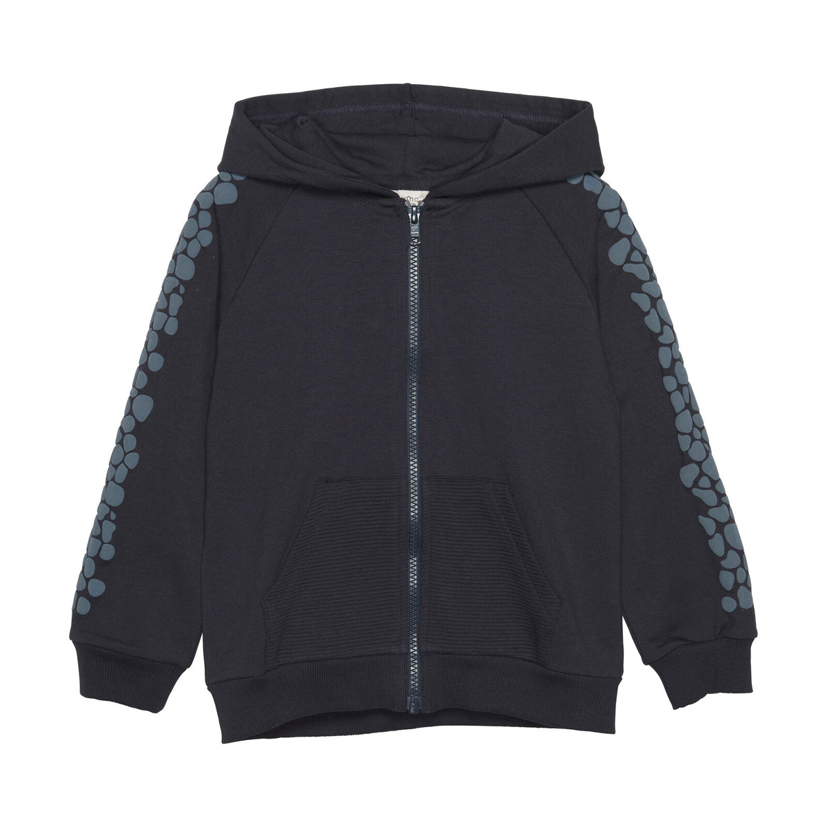 Der Cardigan hat eine Kapuze mit aufgedruckten Augen, seitlich an den Ärmeln sind auch Details aufgedruckt. Am Rücken verlaufen Dinosaurierzacken. Auch als Kostüm perfekt geeignet.