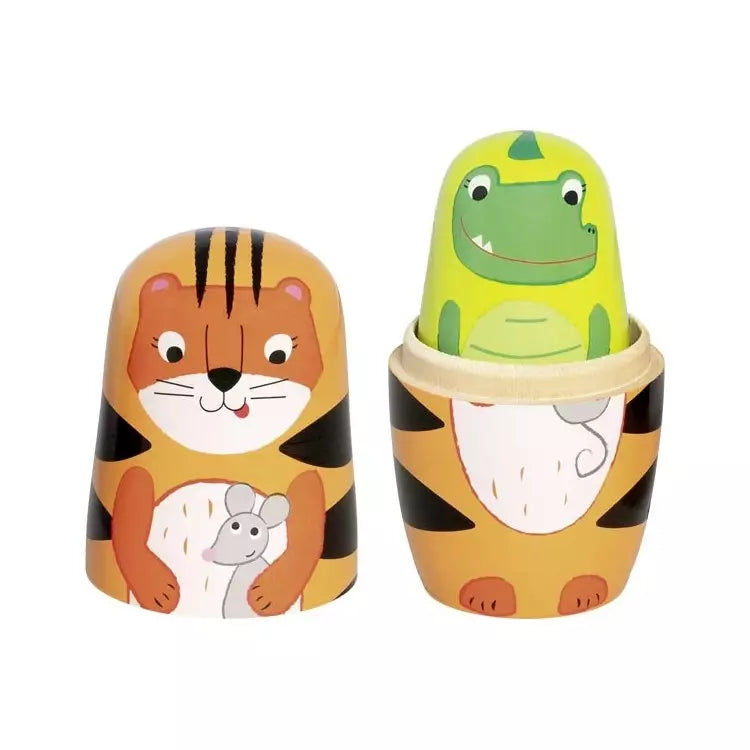 Die Goki Matroschka-Puppen faszinieren seit Jahrhunderten Kinder und Erwachsene gleichermaßen. Mit ihrem liebevoll-bunten Tierdesign bringen sie den klassischen Stapelspaß in eine moderne, verspielte Form. 