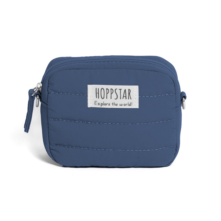 
Diese super stylishen Tragetaschen für deine Hoppstar Kamera bieten Schutz vor Staub, Stößen und Kratzern. Sie bieten Platz für deine Kamera, das Zubehör und noch viel mehr!