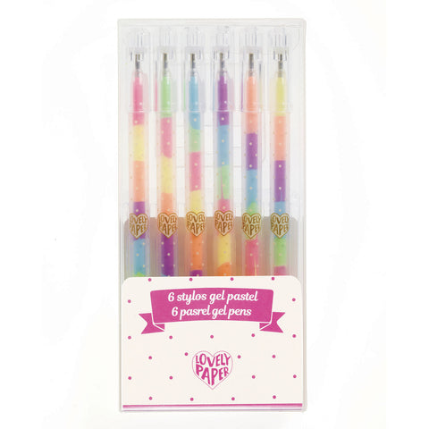 Diese Pastell Gel Stifte ändern beim Schreiben die Farbe  Inhalt: 6 Gelstifte mit 6 Farben pro Stift (gelb, orange, lila, grün, blau und rosa). Transparentes Etui. Durchsichtiges Gehäuse, um den Tintenstand zu sehen. Der gleichmäßige Fluss der Geltinte sorgt für eine gestochen scharfe, klare Schrift Maße Verpackung: 7,2 x 15,2 x 1,6 cm