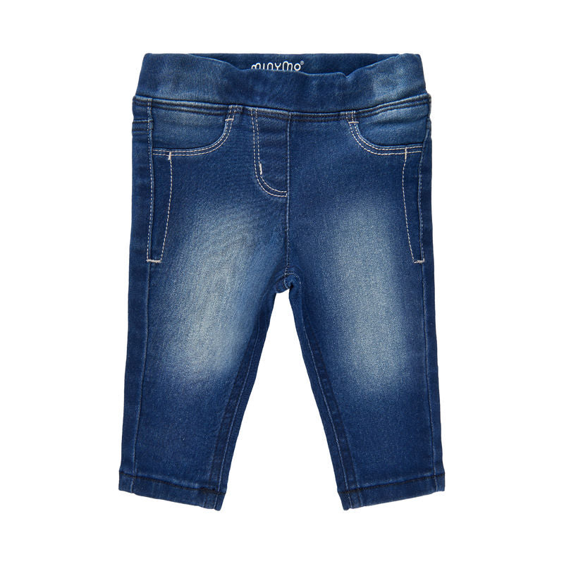 Die Jeans von Minymo ist sehr bequem und elastisch, ideal für das Krabbelalter. Die Jeans Power stretch slim fit ist aus 80% Baumwolle/