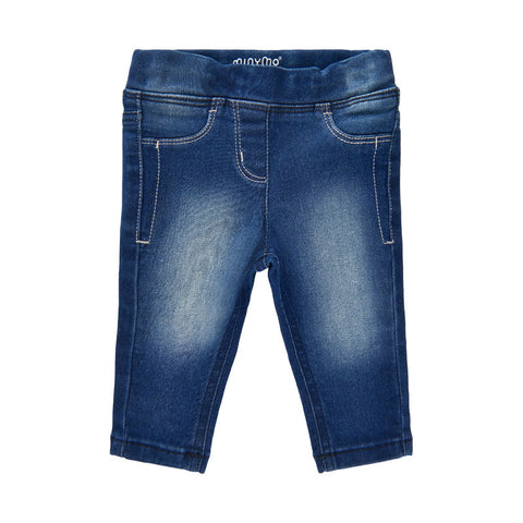 Die Jeans von Minymo ist sehr bequem und elastisch, ideal für das Krabbelalter. Die Jeans Power stretch slim fit ist aus 80% Baumwolle/