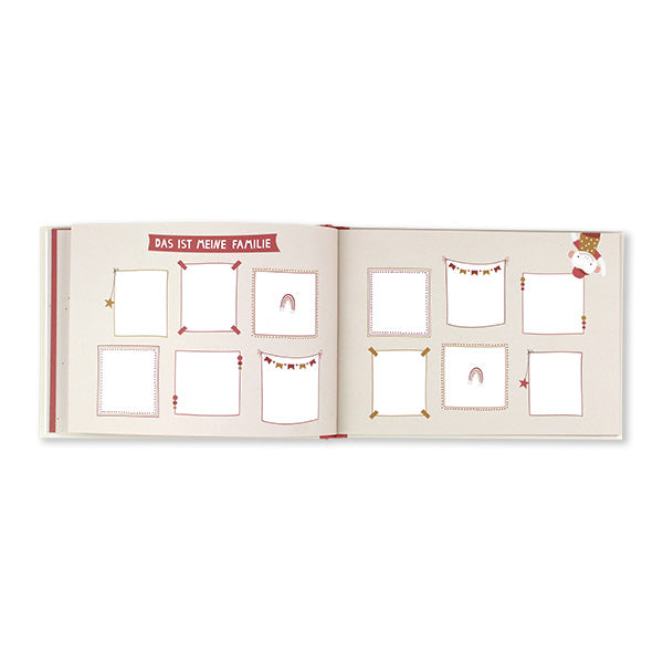 Das Erinnerungsbuch von ava & yves  "Mein 1. Jahr" in bunt überzeugt durch sein originelles Design und das hochwertige Recyclingpapier.  Eine tolle Erinnerung für dich und deinen treuen Begleiter mit Platz für Fotos und Erinnerungen!