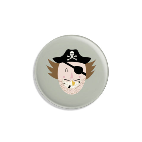 Button Pirat | ava & yves