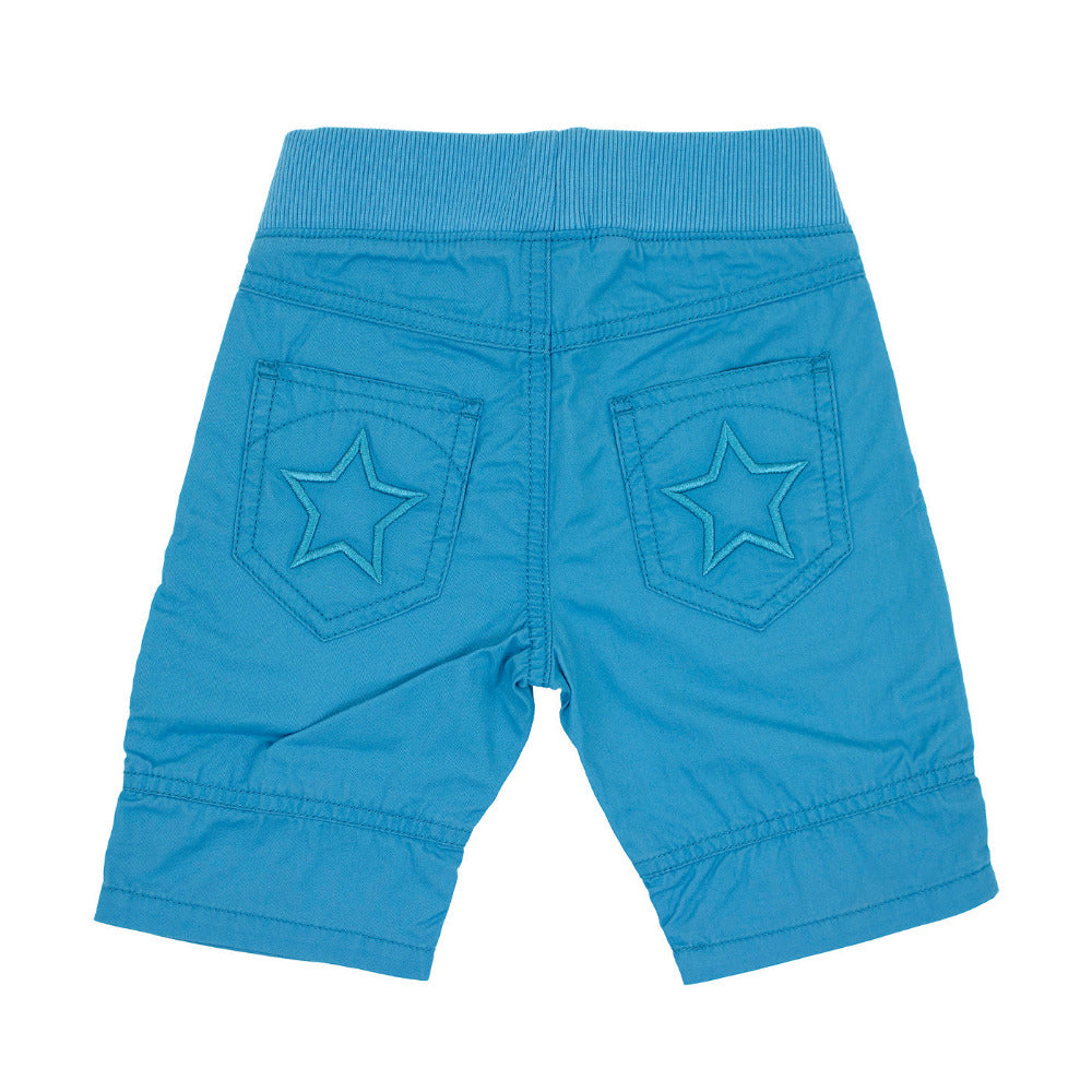 Leinen-Caprishorts mit Bündchen an der Taille und gestickten Sternen auf den Gesäßtaschen. Verstellbarer Gummizug an der Taille.