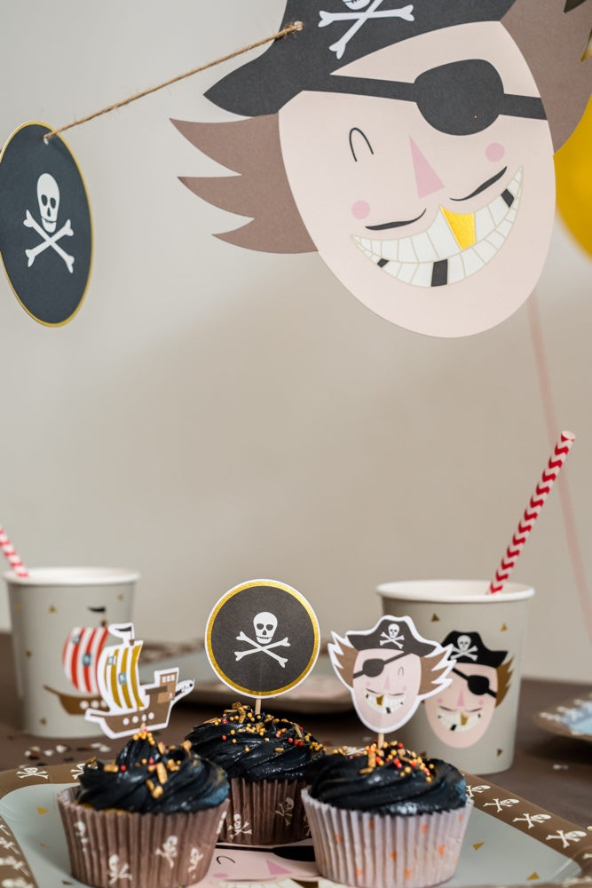 AUSVERAUFT Girlande Piraten | ava & yves