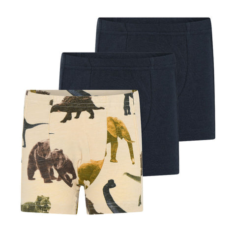 Die 3-Pack Tiere von Minymo beinhaltet 3 Unterhosen. 1x mit Tieraufdruck, 1x gerippt in dunkelblau und 1x gerippt in schwarz. Material: 95% Baumwolle / 5% Elastan Pflege: 40 Grad.