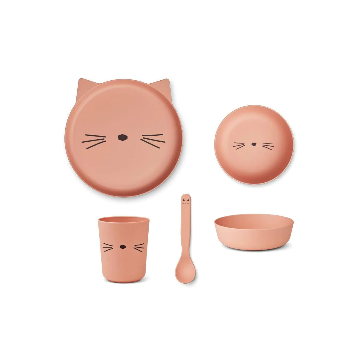 Das Kinder-Geschirrset Brody Junior Set ist perfekt für Frühstück, Mittag- und Abendessen - weich im Griff, kühl und macht das Essen noch mehr Spaß. Das Set ist mit verschiedenen Tiermotiven erhältlich.  Ein wunderschönes Geschenk zum Beikoststart.