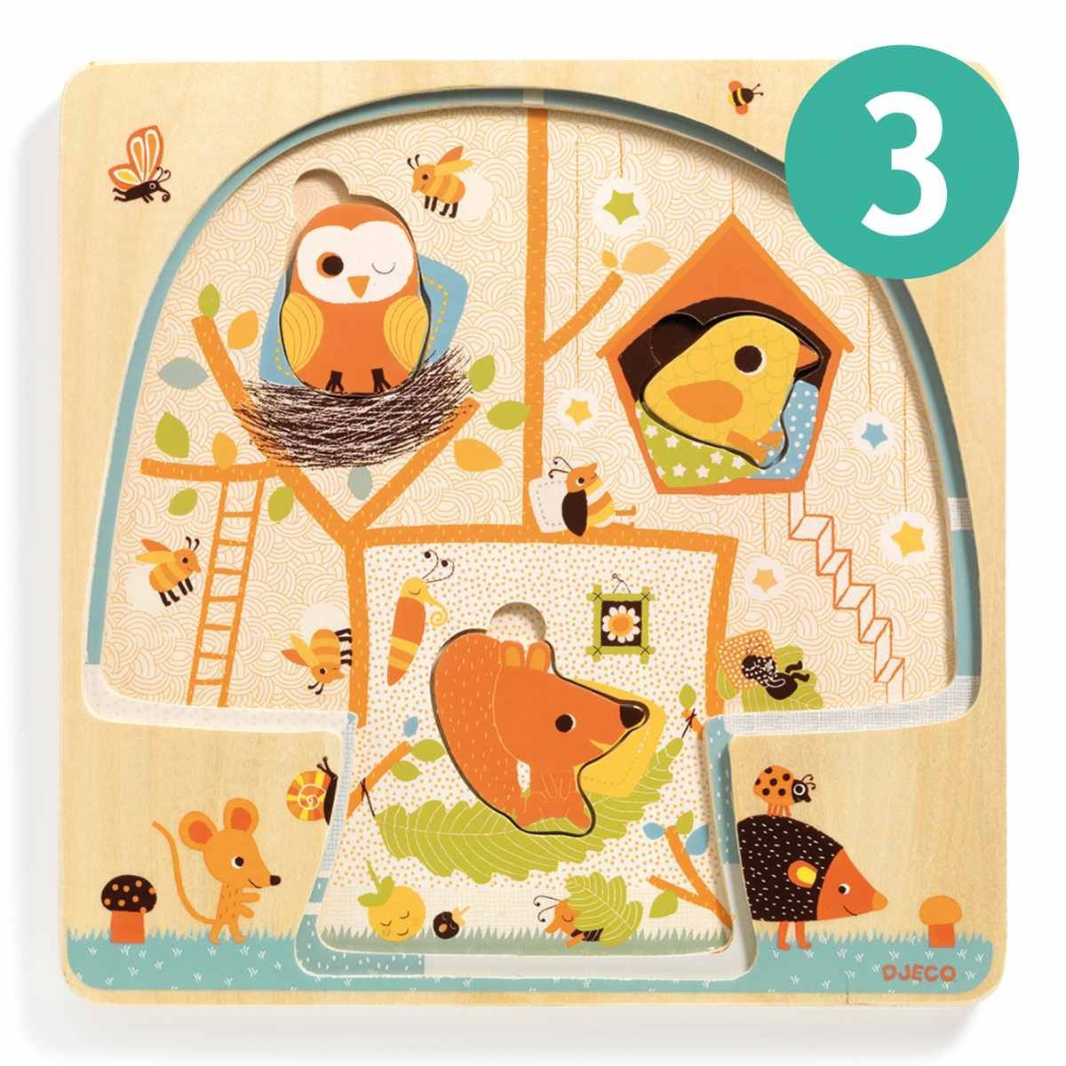 Das 3-Ebenen-Puzzle Chez-Nut ist ein 12-teiliges Holzpuzzle. Jede Ebene umfasst ein Puzzle mit mehreren zusammenzusetzenden Teilen. Je mehr Teile das Kind einsetzt, desto besser erkennt es das Leben der Tiere im Baum.