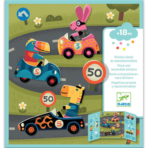 Lustige DJECO Sticker für die Kleinsten ab 18 Monaten. Die dicken und positionierbaren Sticker "Autos", die man nach Wunsch aufkleben kann, lassen sich ganz einfach ablösen und das immer wieder. So kann die Autostraße immer wieder neu mit den bunten Tieren in ihren Autos gestaltet werden.