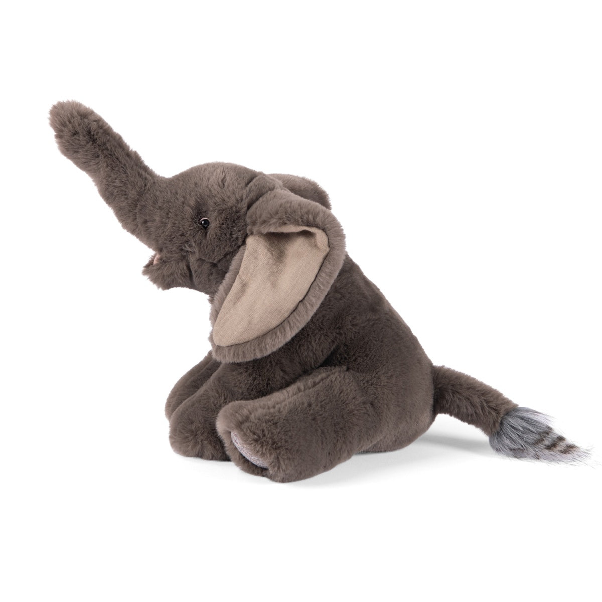 MOULIN ROTY Kuscheltier kleiner Elefant. In der zauberhaften Serie "rund um die Welt" zeigt Moulin Roty bedrohte Tierarten. Die Tiere sind liebevoll gefertigt aus hochwertigen Stoffen. Der kleine Fusselschwanz des Elefanten ist so ein süßes Detail.