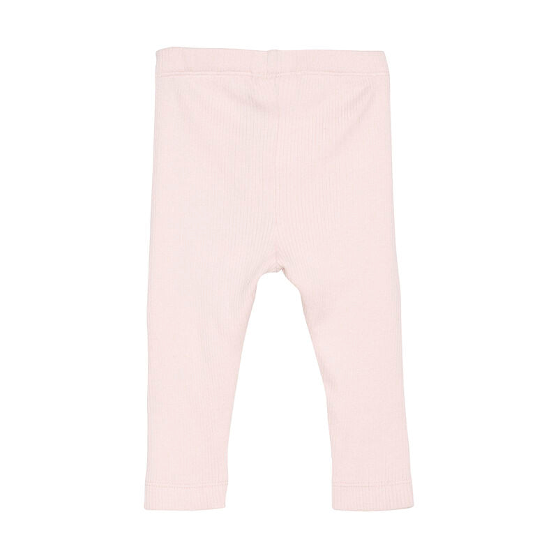 Die Hosen gibt es in 2 Farben, einmal in rosa, als Leggings gehalten. Die andere Hose ist in beige und hat ein Bündchen mit einer Schnürung und ein Bündchen an den Beinen.