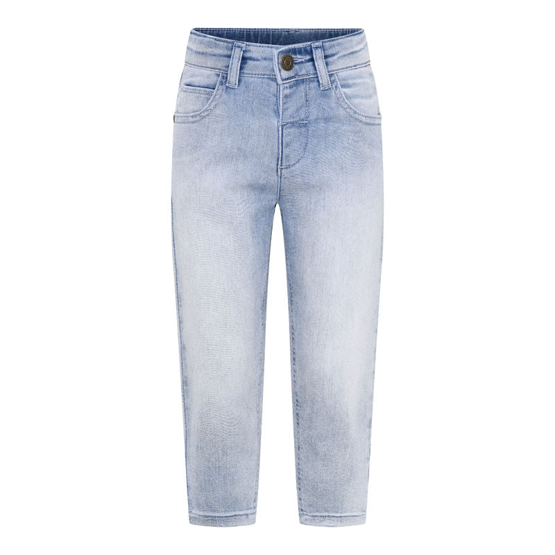 Die Jeans von Minymo hat eine helle Waschung. Sie lässt sich toll kombinieren und ist sehr angenehm im Tragekomfort. Pflege: 40 Grad. Nicht Wäschetrockner geeignet.