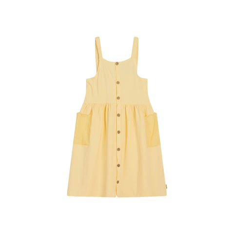 Das Kleid ist unifarben und hat eine Knopfleiste auf der Vorderseite. Es ist an der Taille gerafft und hat seitlich Taschen aufgenäht. Ein schönes, lässiges Kleid für den Sommer