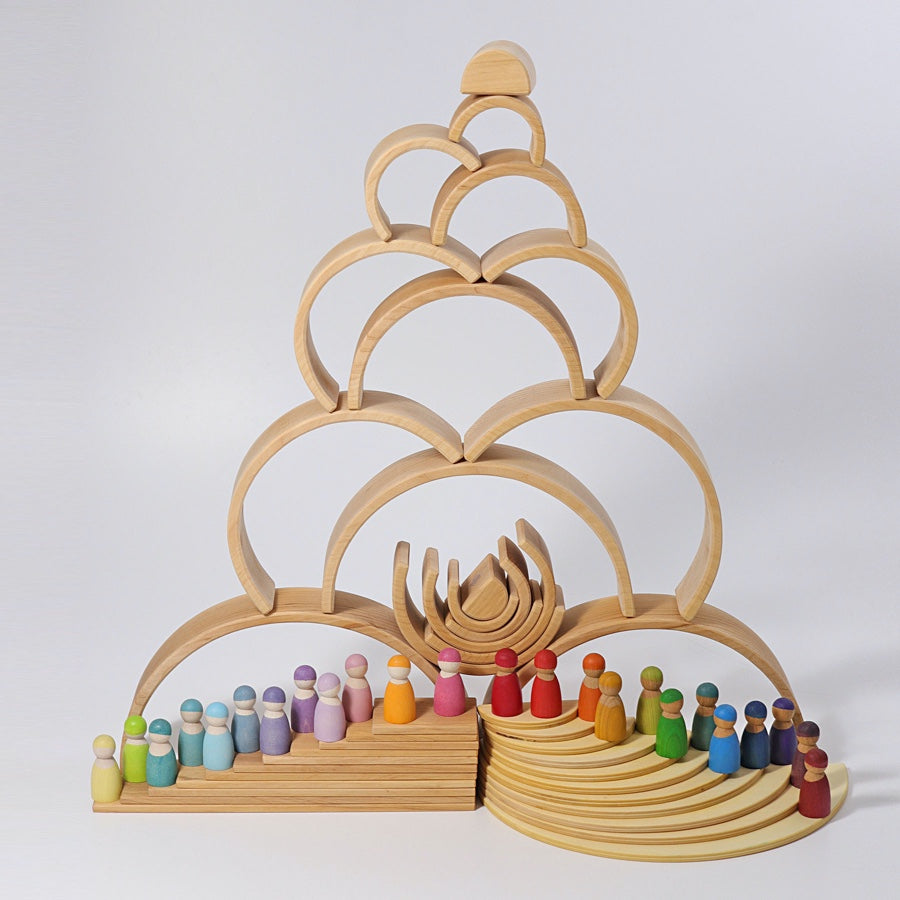 Großer Regenbogen von Grimm's: 12 bunte Bögen aus geöltem Erlenholz bieten endlose Spielmöglichkeiten! Fördert Kreativität, Fantasie & Motorik. Nachhaltig hergestellt – ein Must-have ab 3 Jahren!
