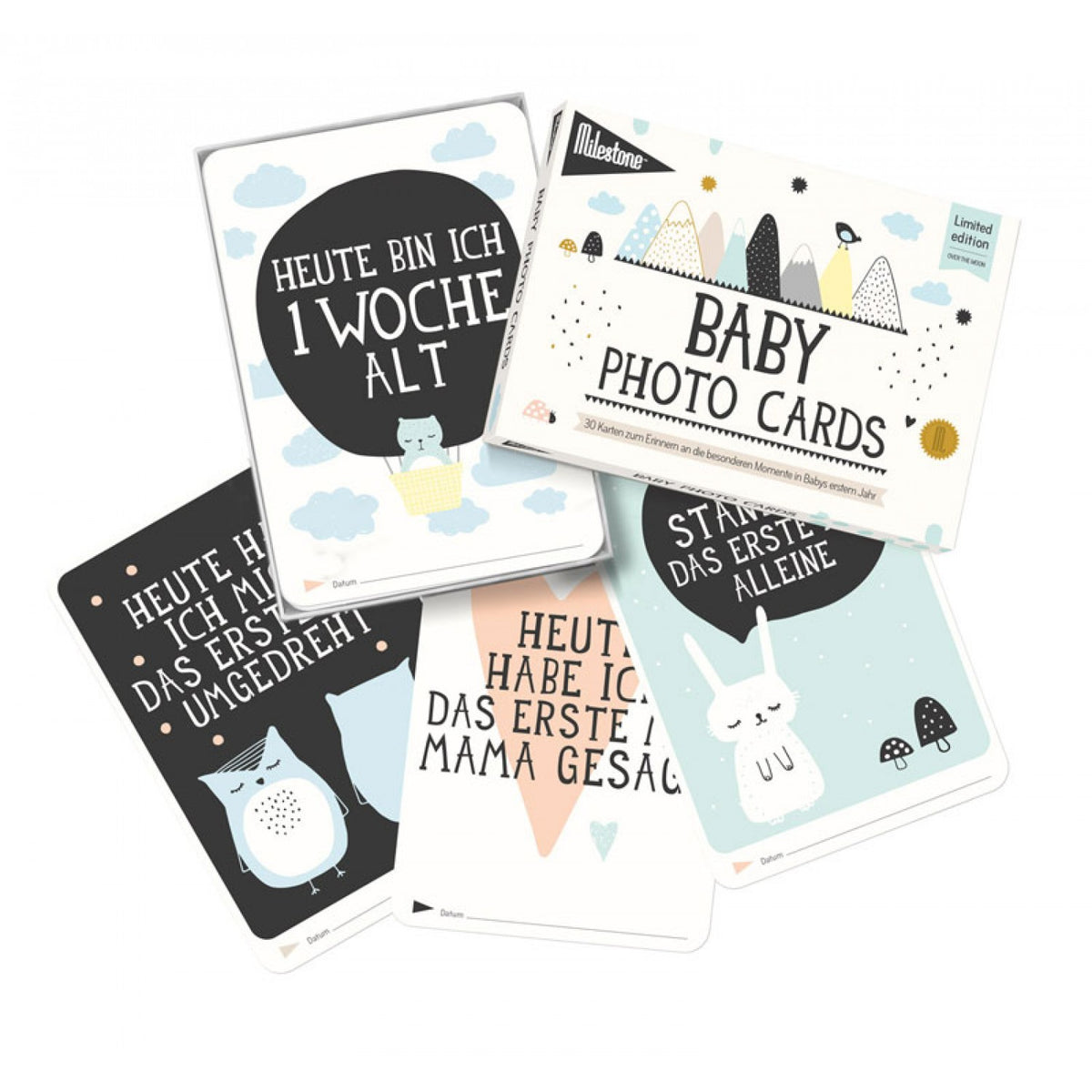 Das Baby Fotokarten-Set » Over the moon « von MilestoneTM basiert auf den Original Baby Cards. Es richtet sich an Eltern, die minimalistisches Desgin bevorzugen. Säurefreies Papier, bedruckt mit Bio-Farben 