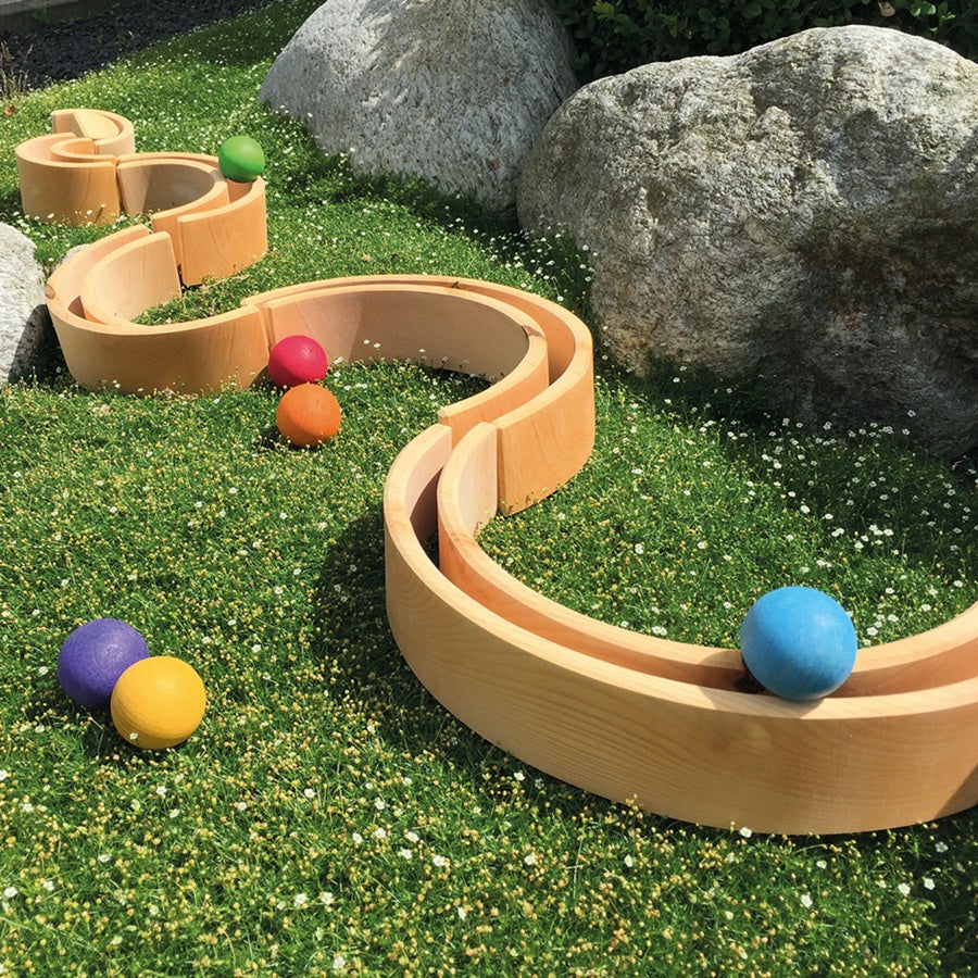 Großer Regenbogen von Grimm's: 12 bunte Bögen aus geöltem Erlenholz bieten endlose Spielmöglichkeiten! Fördert Kreativität, Fantasie & Motorik. Nachhaltig hergestellt – ein Must-have ab 3 Jahren!