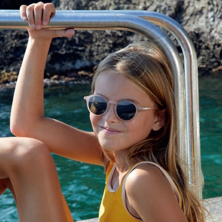 Kindgerechte Brillen mit UV-Filter