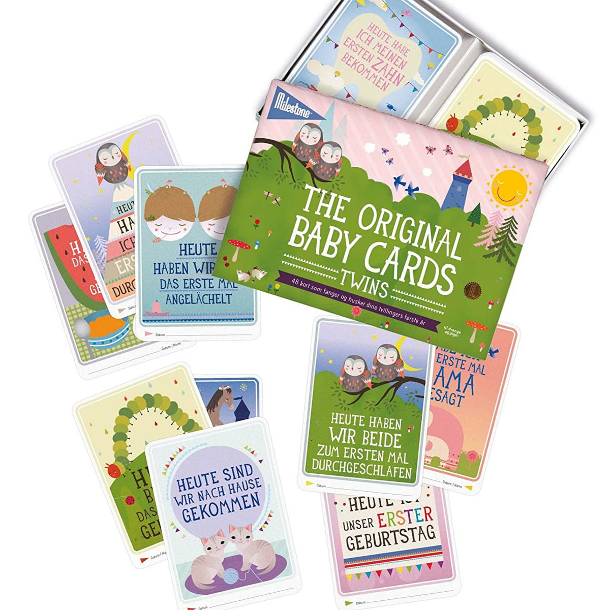 Diese besondere Version der Baby Cards ist speziell für Zwillingseltern entworfen worden, um die besonderen Momente von Zwillingen festzuhalten. Wann hat Ihr Baby das erste Mal gelächelt, gesessen, durchgeschlafen? 